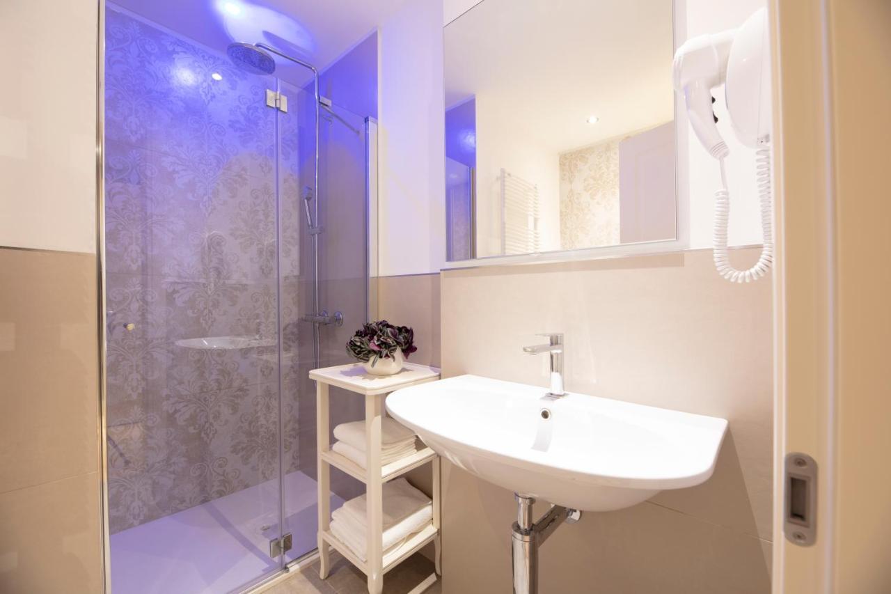 Hotel La Caporala Castel d'Azzano Dış mekan fotoğraf